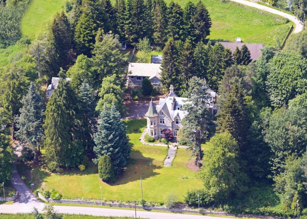 Tigh Na Sgiath Country House Hotel Grantown-on-Spey Extérieur photo